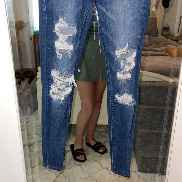 American Eagle Distressed Hi-Rise Jeggings - Picture 4 of 7